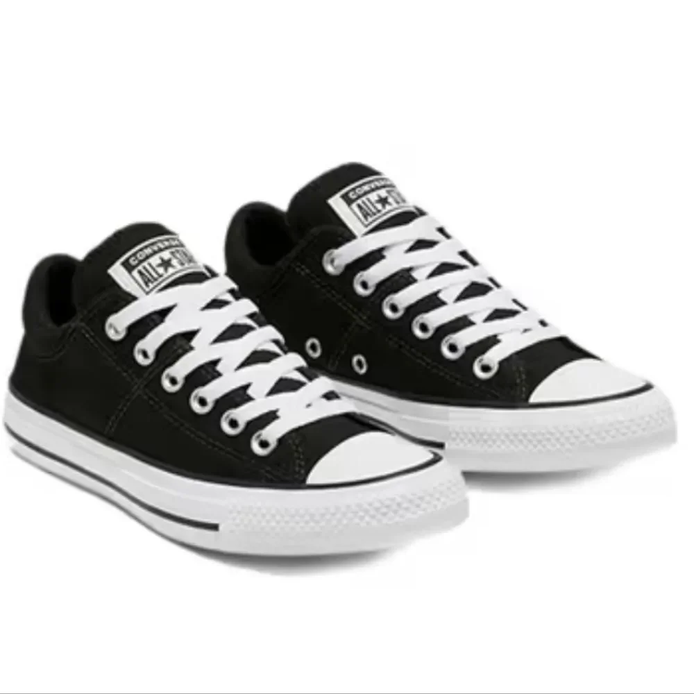 Converse Chuck Taylor All Star Madison Low Top Sneakers- Black